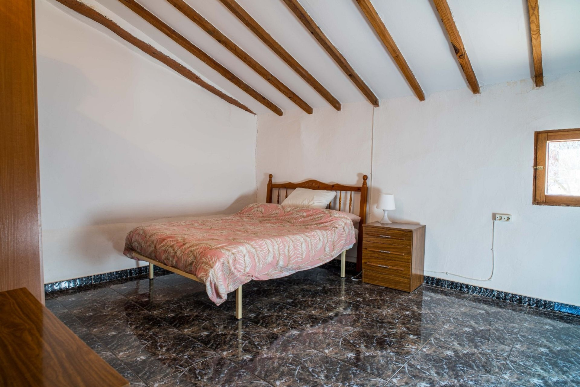 Resale - Finca - Country Property -
Pinoso