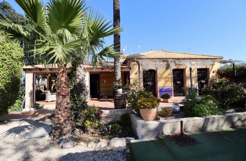 Resale - Finca - Country Property -
Rojales - Heredades