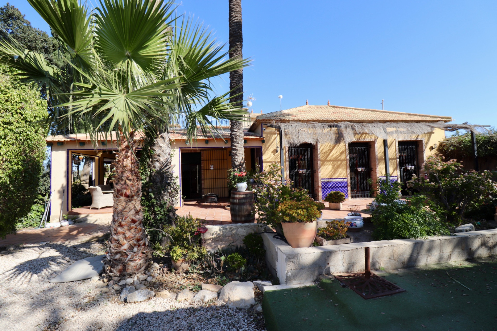 Resale - Finca - Country Property -
Rojales - Heredades