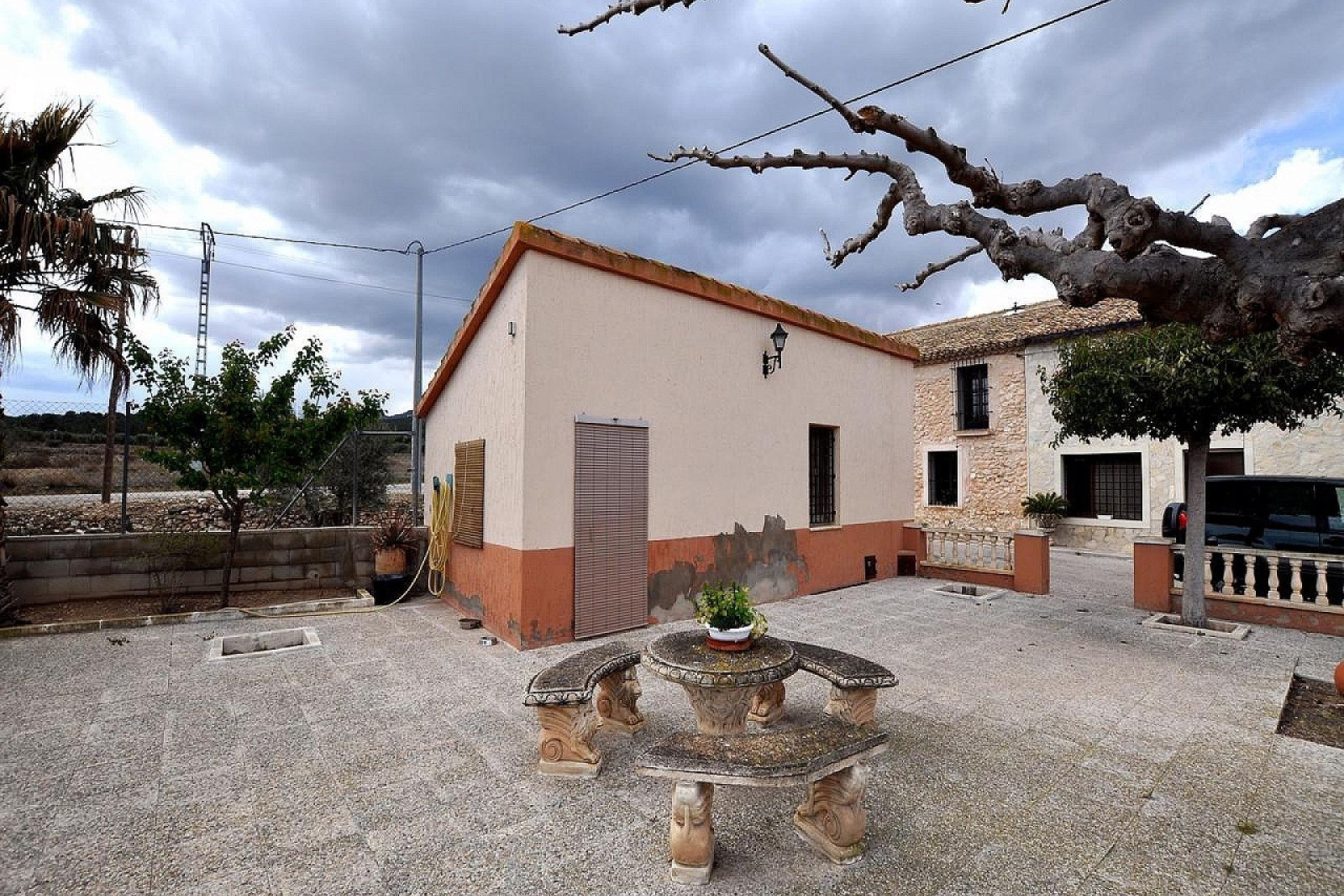 Resale - Finca / Country Property -
Salinas