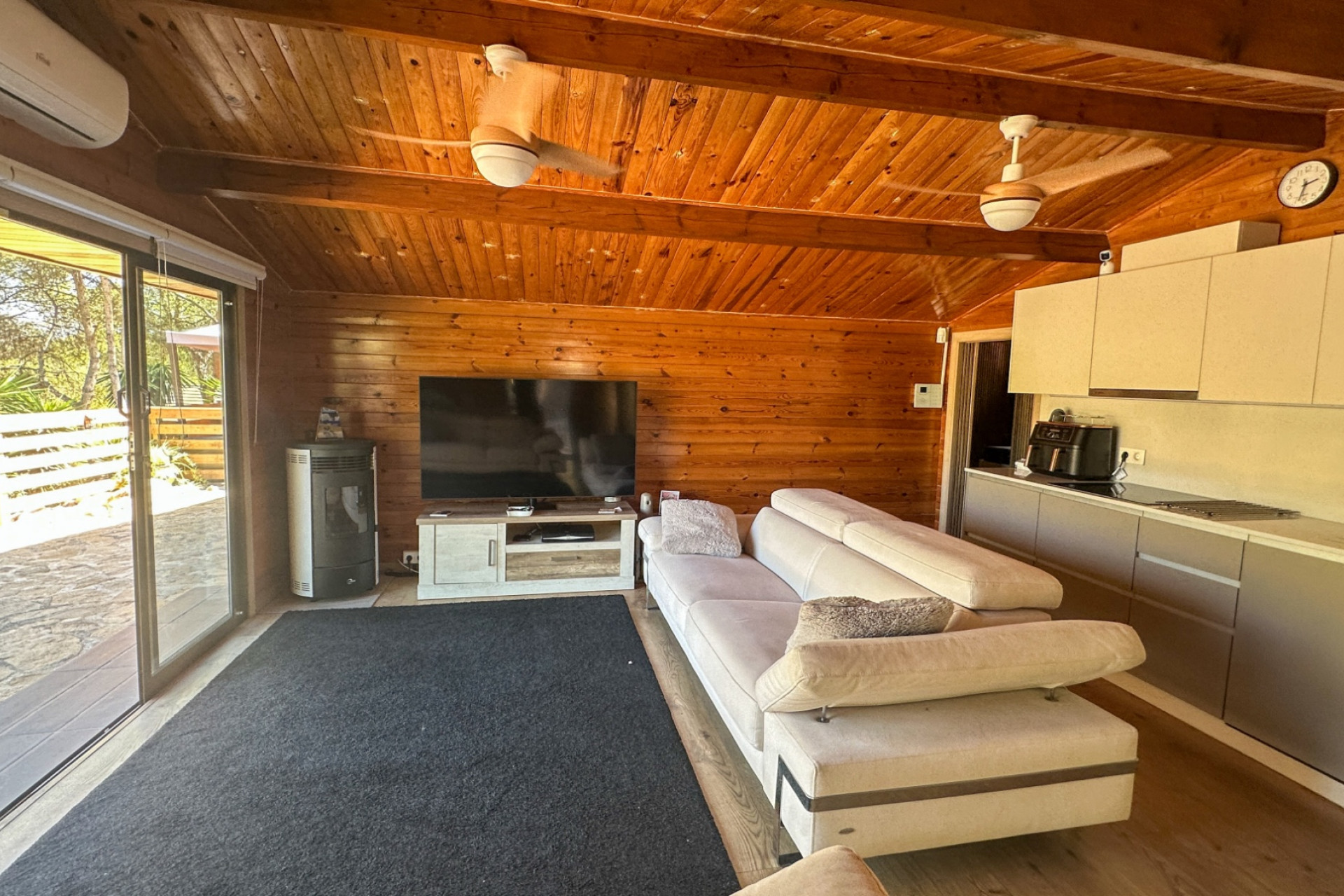 Resale - Finca - Country Property -
San Miguel de Salinas - Inland