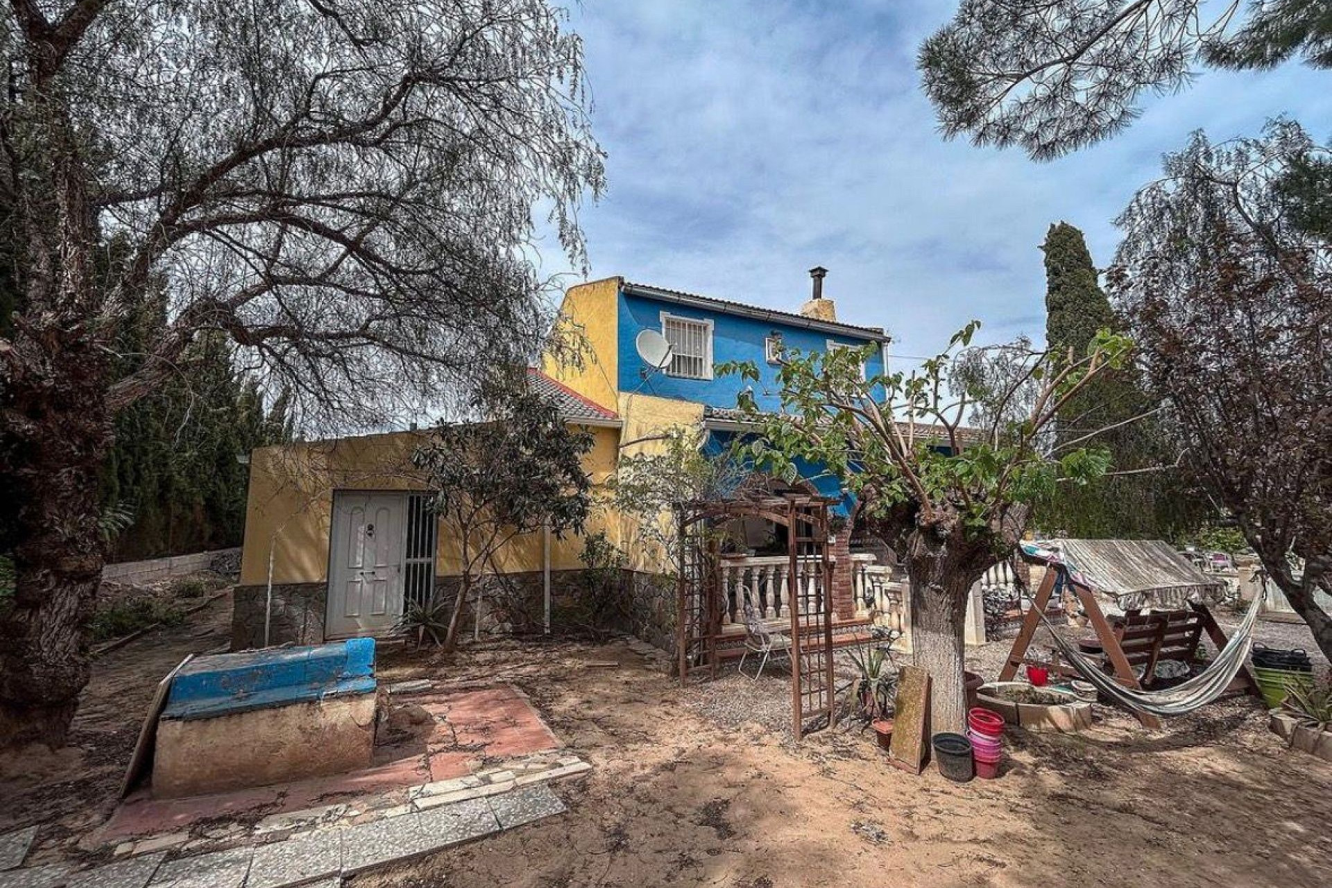 Resale - Finca / Country Property -
Sax