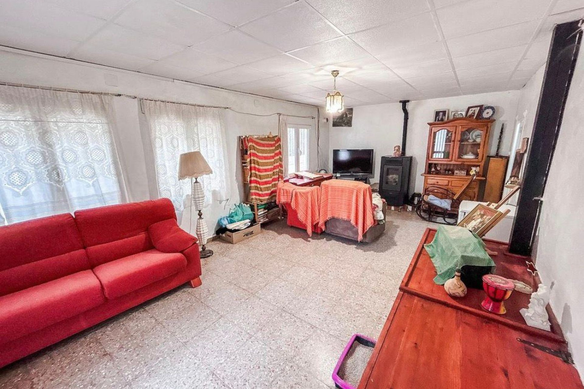 Resale - Finca / Country Property -
Sax