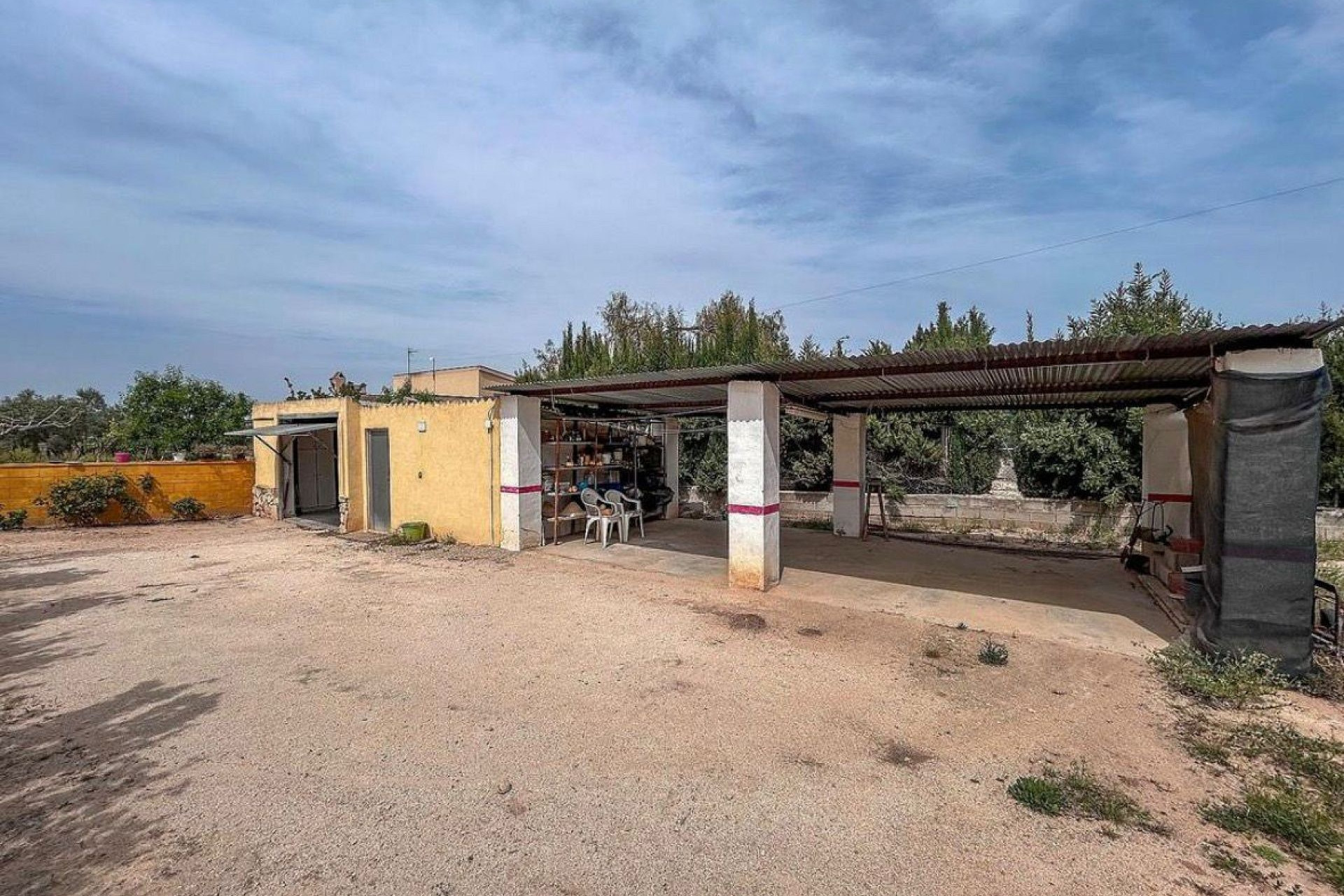 Resale - Finca / Country Property -
Sax