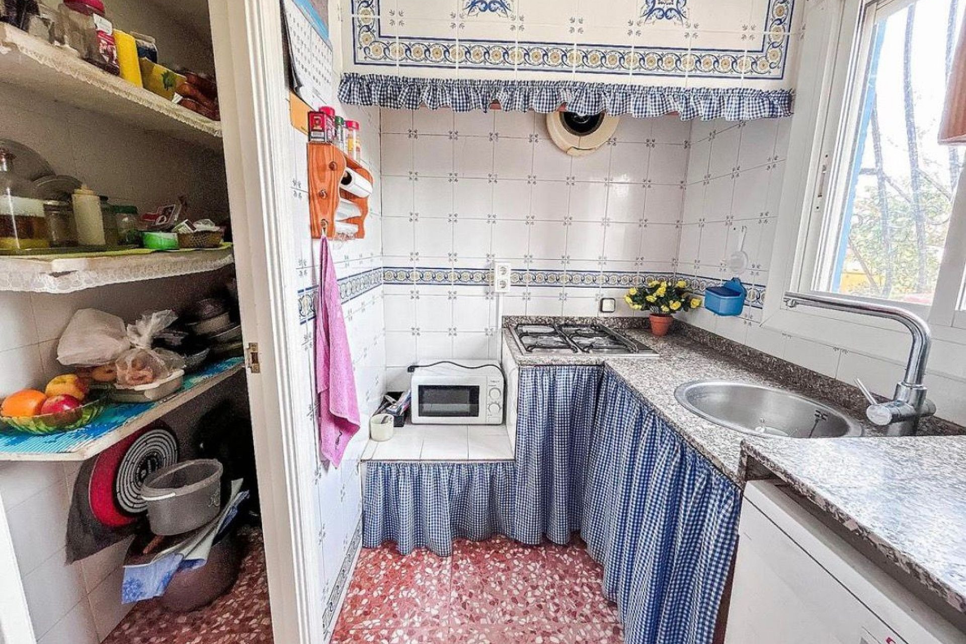 Resale - Finca / Country Property -
Sax