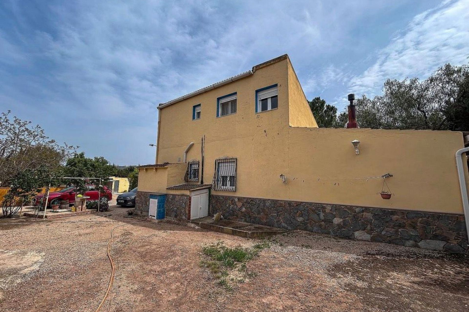 Resale - Finca / Country Property -
Sax
