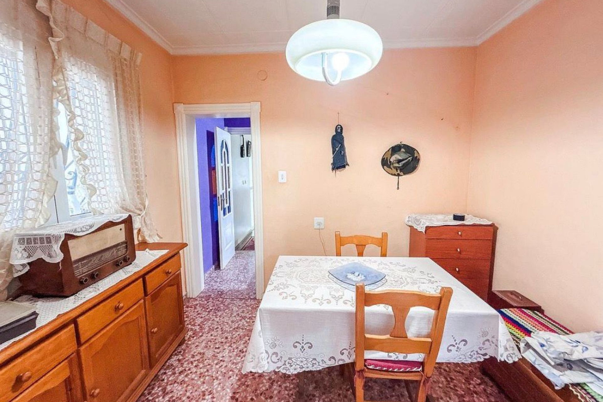 Resale - Finca / Country Property -
Sax