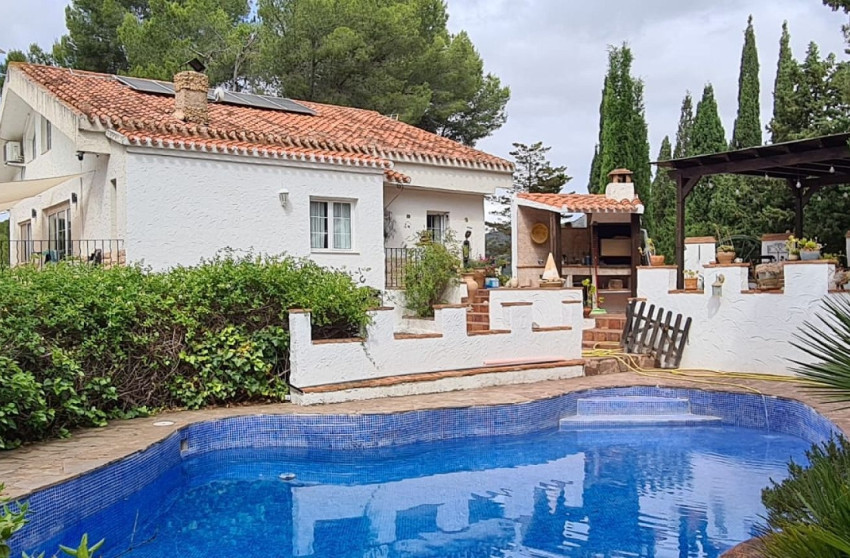Resale - Finca - Country Property -
Sax