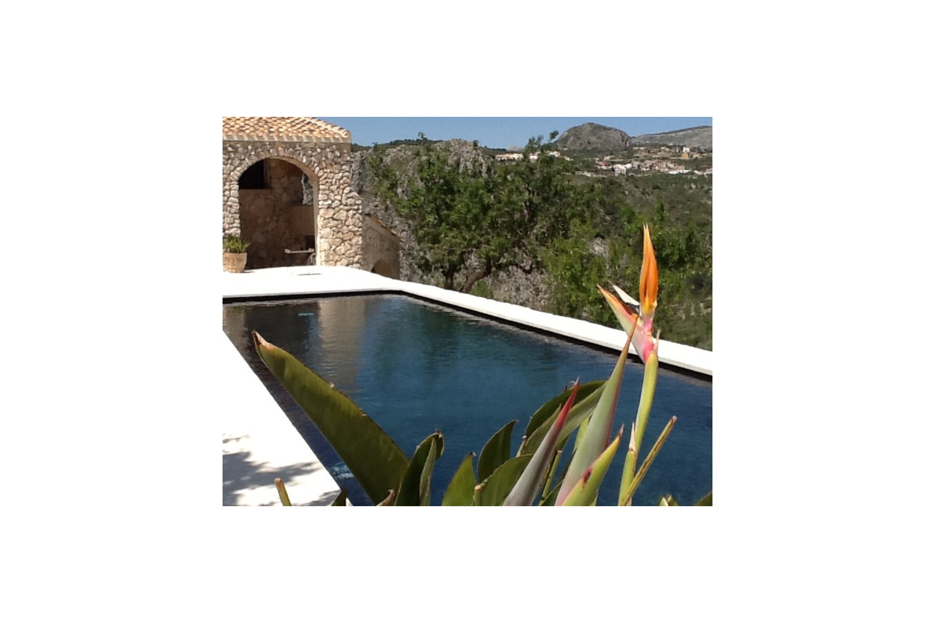 Resale - Finca / Country Property -
Taberna