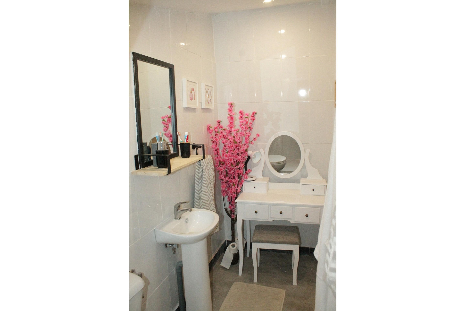 Resale - Finca / Country Property -
Torre Del Rico