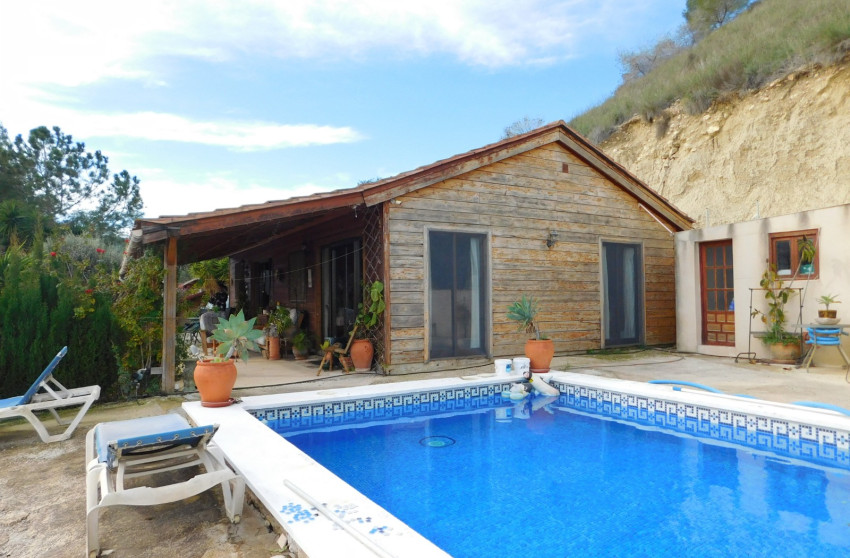 Resale - Finca - Country Property -
Torremendo