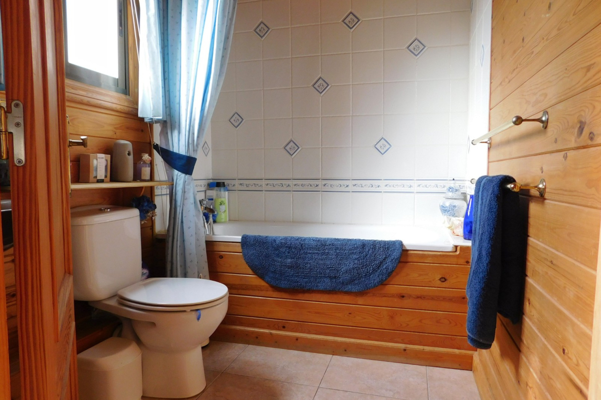Resale - Finca - Country Property -
Torremendo