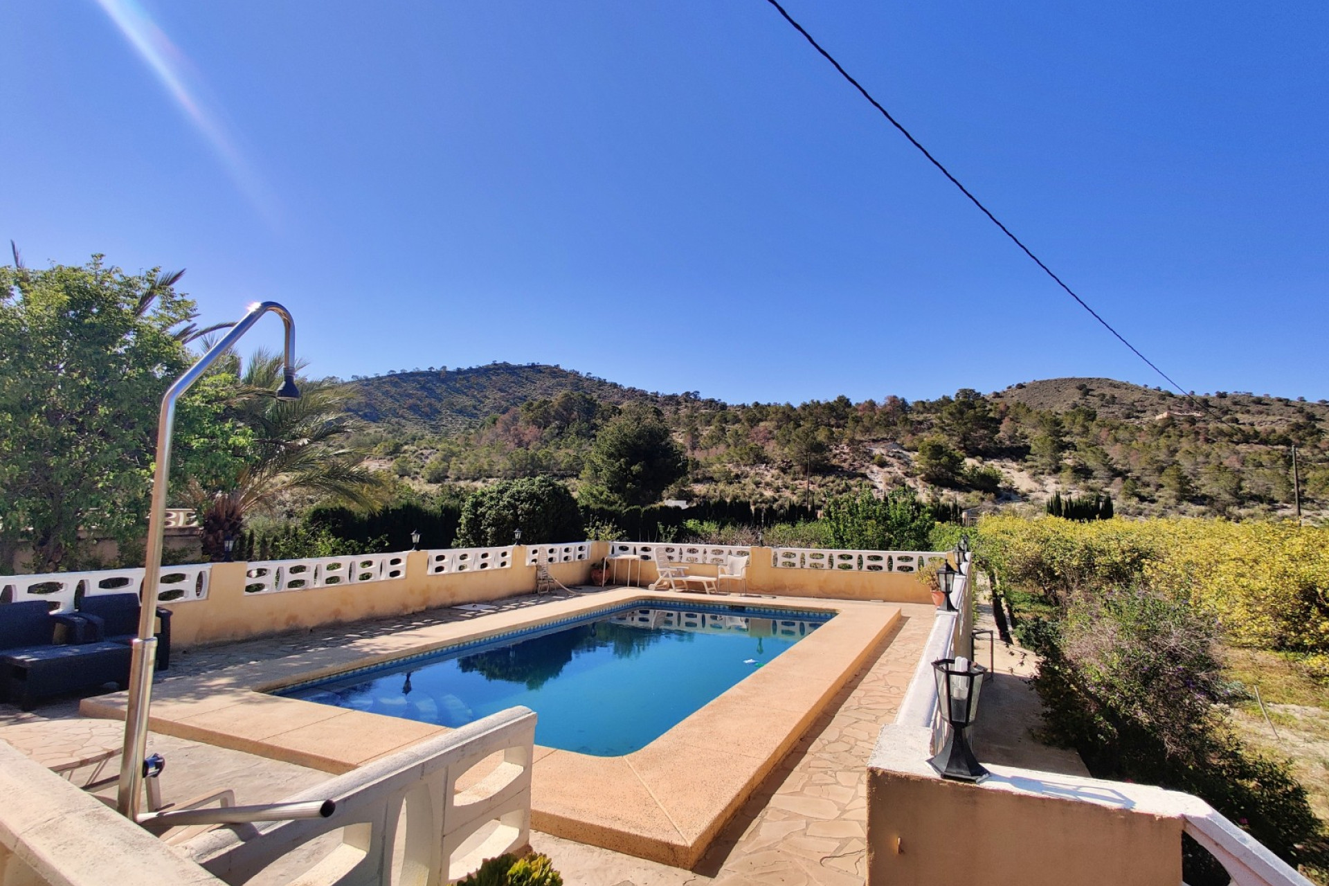 Resale - Finca / Country Property -
Villajoyosa