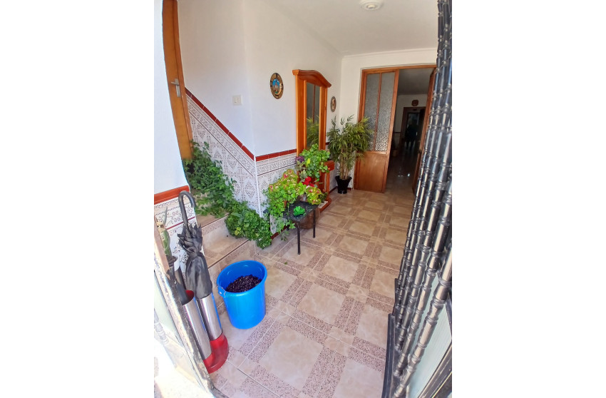 Resale - Finca / Country Property -
Yecla