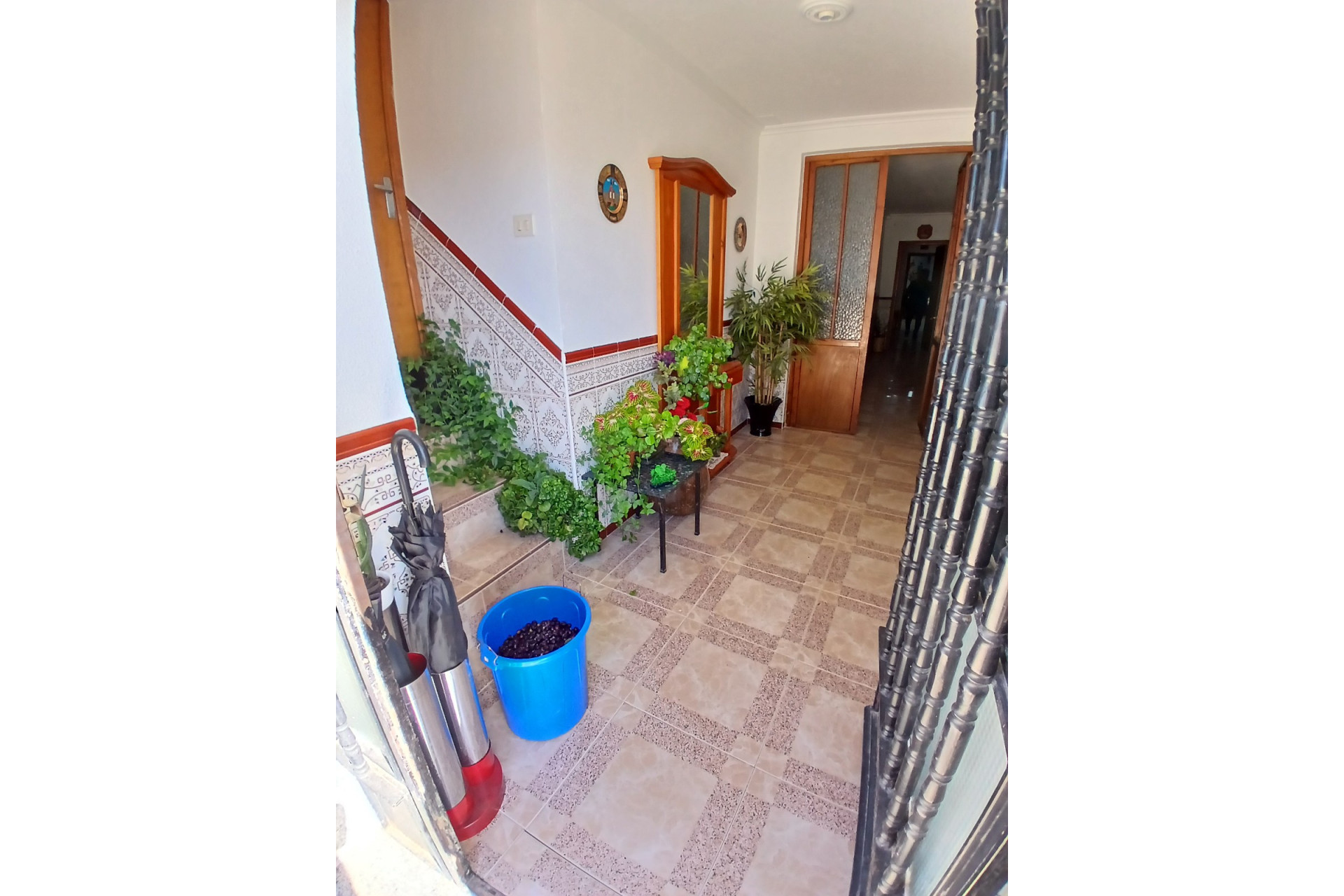 Resale - Finca / Country Property -
Yecla