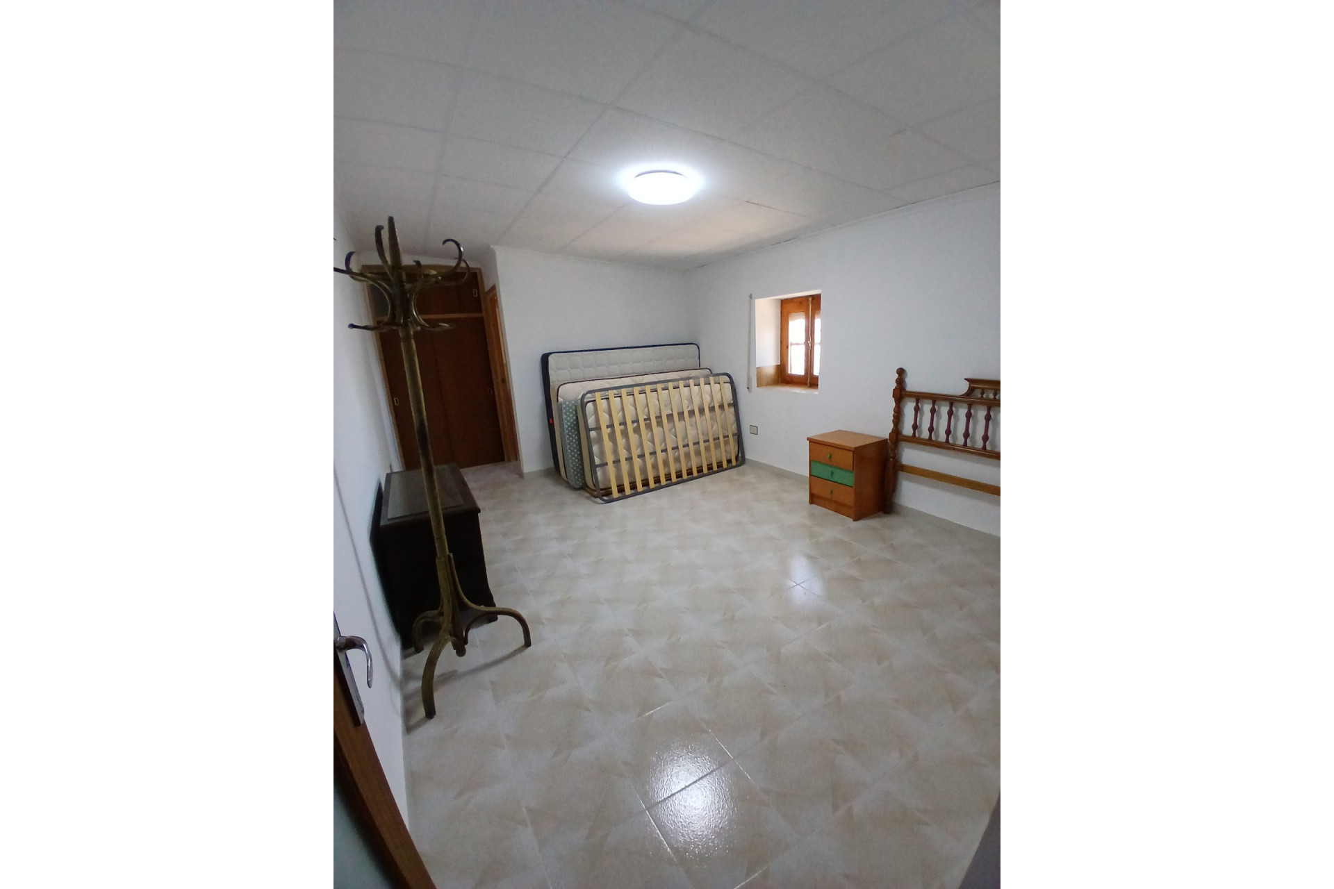 Resale - Finca / Country Property -
Yecla