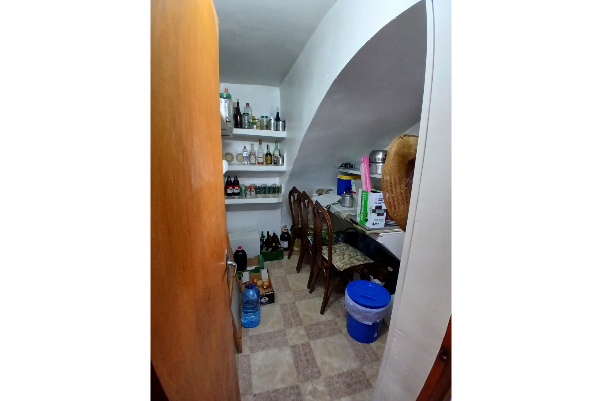 Resale - Finca / Country Property -
Yecla