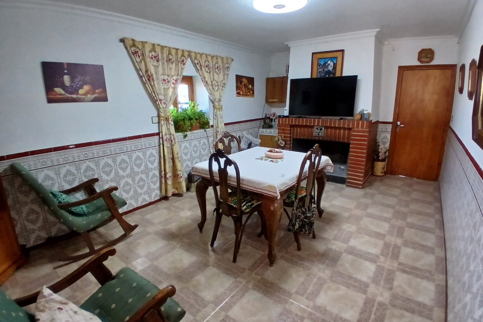 Resale - Finca / Country Property -
Yecla