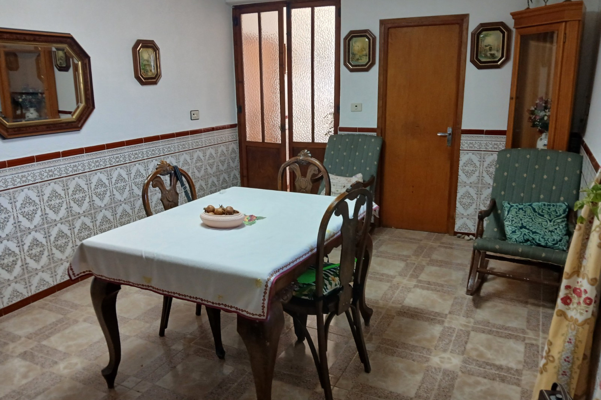 Resale - Finca / Country Property -
Yecla