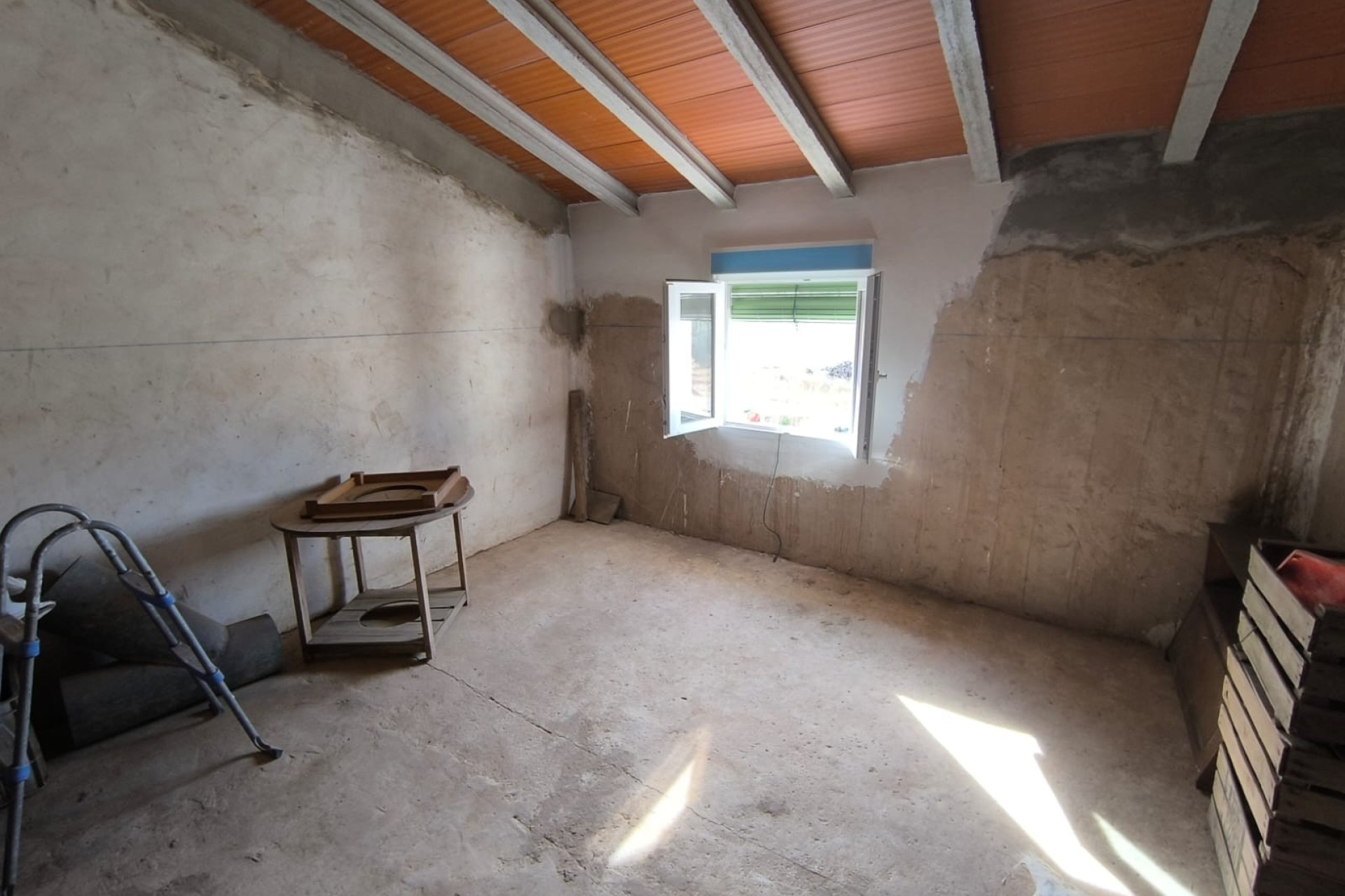 Resale - Finca / Country Property -
Yecla