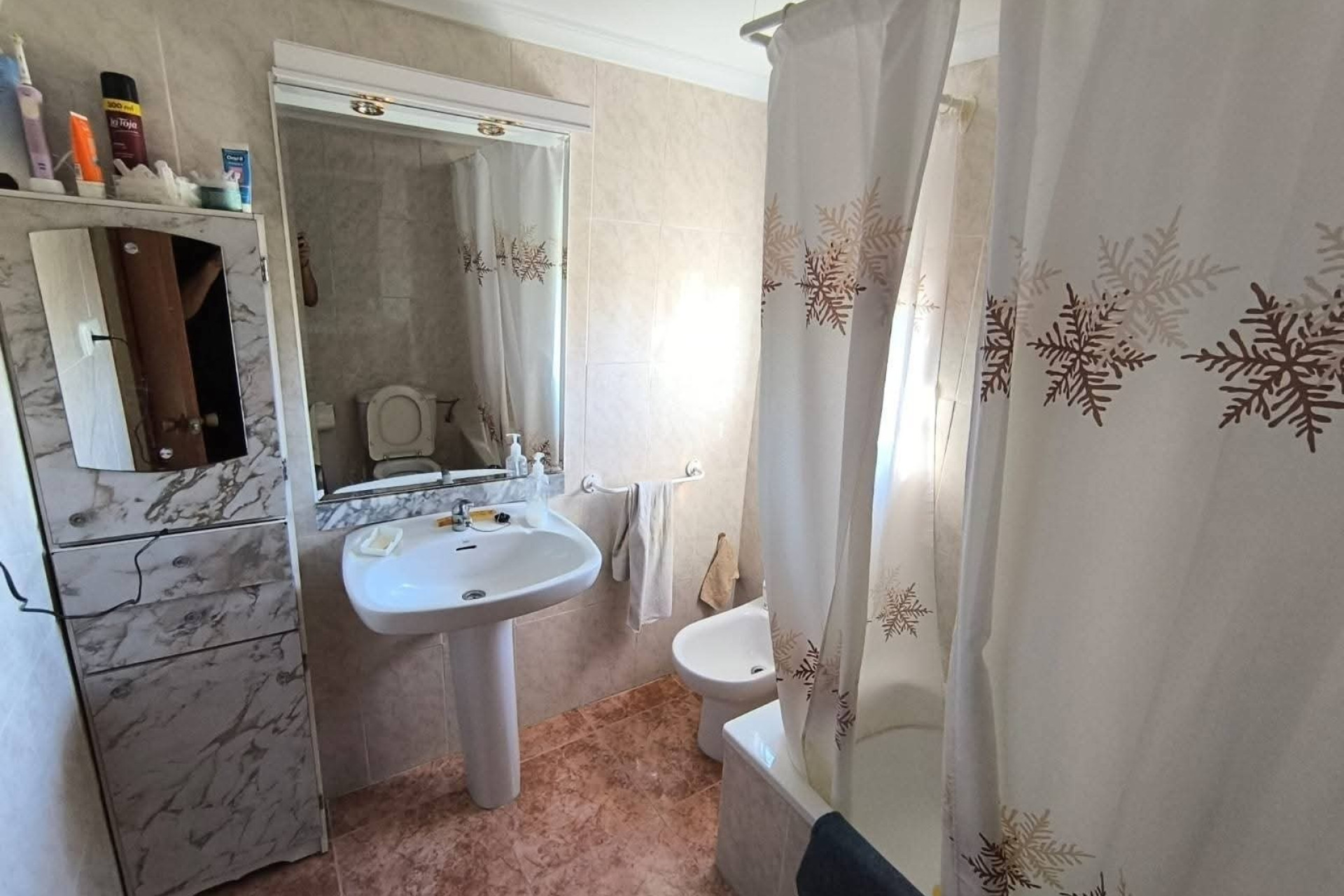 Resale - Finca / Country Property -
Yecla