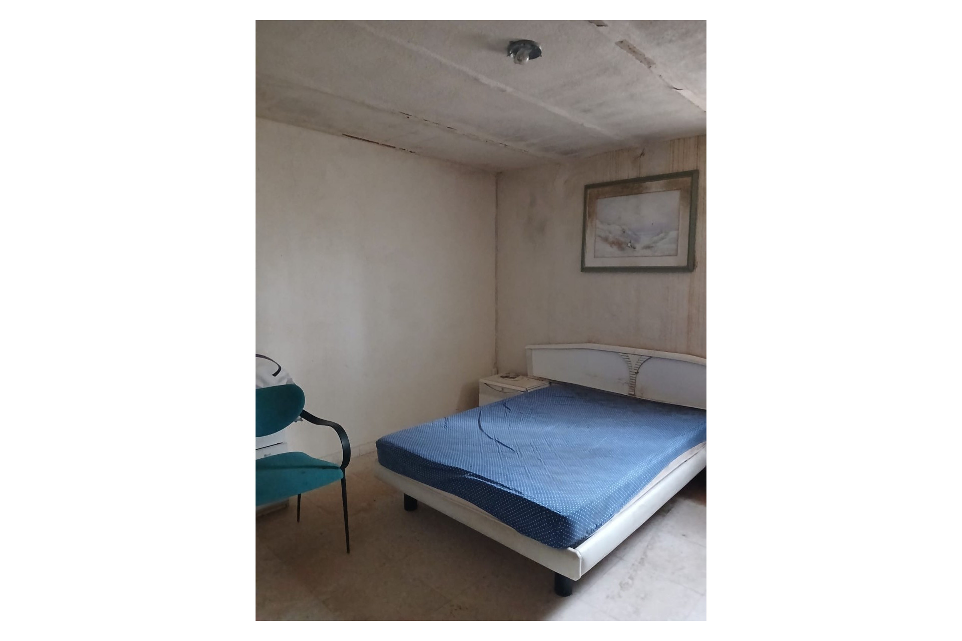 Resale - Finca / Country Property -
Yecla