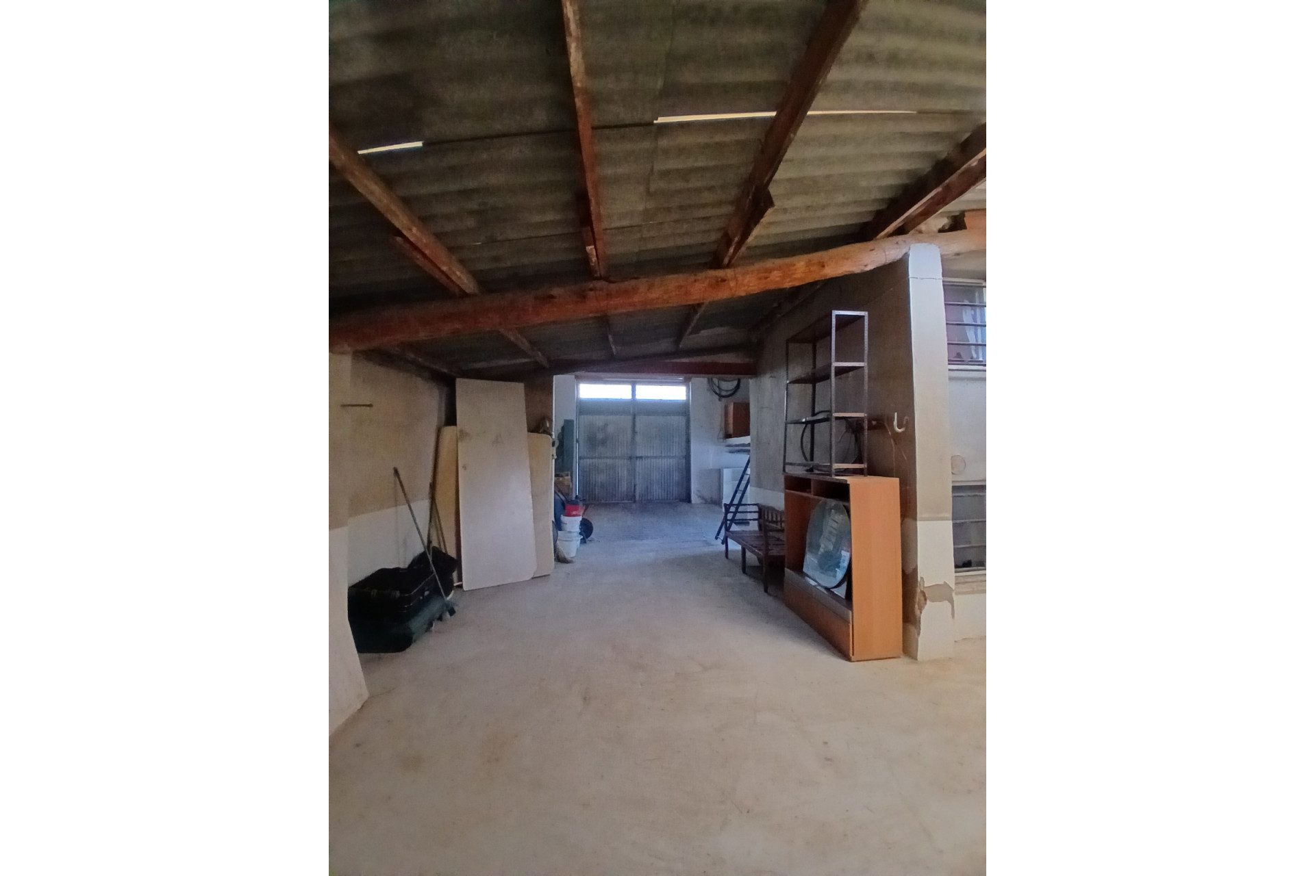 Resale - Finca / Country Property -
Yecla