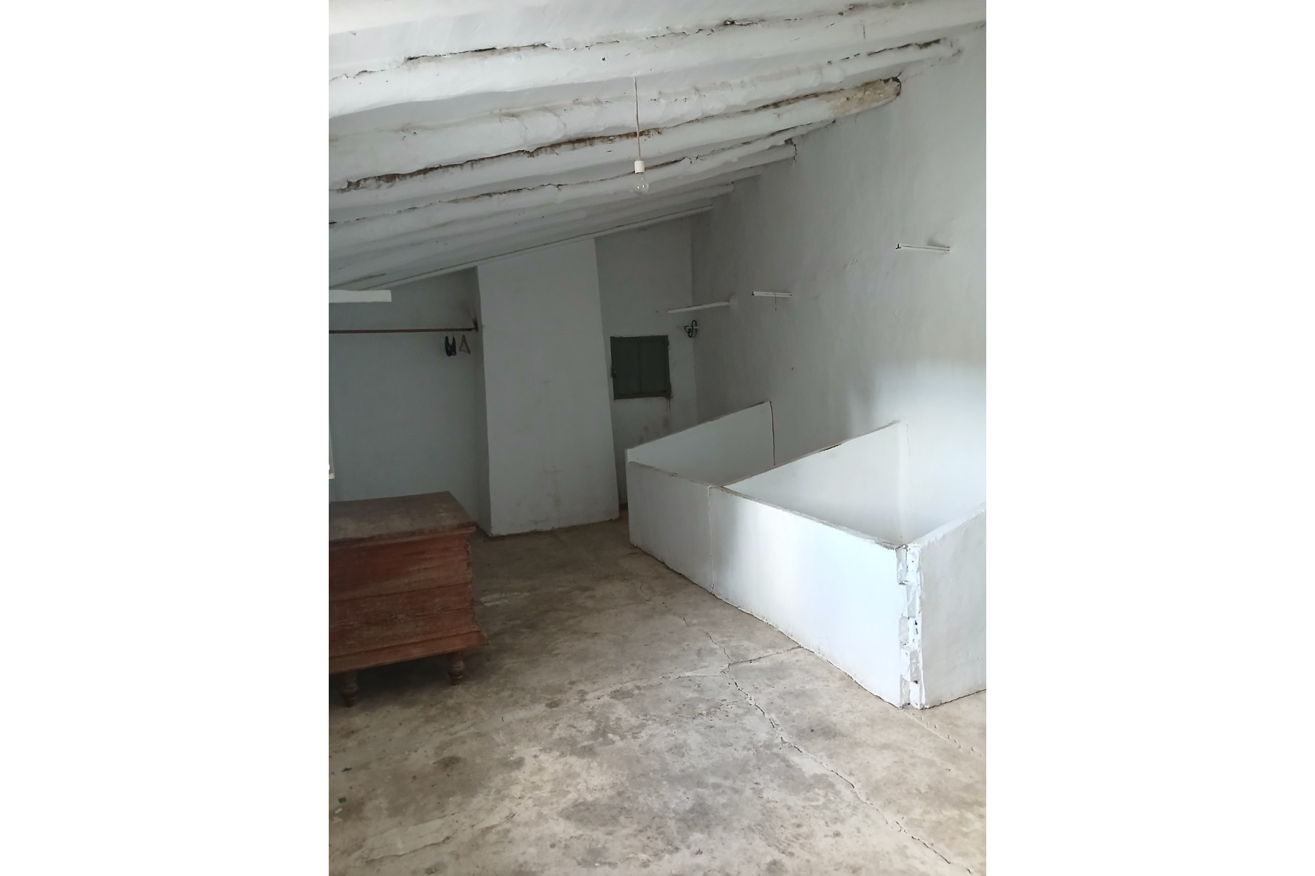 Resale - Finca / Country Property -
Yecla