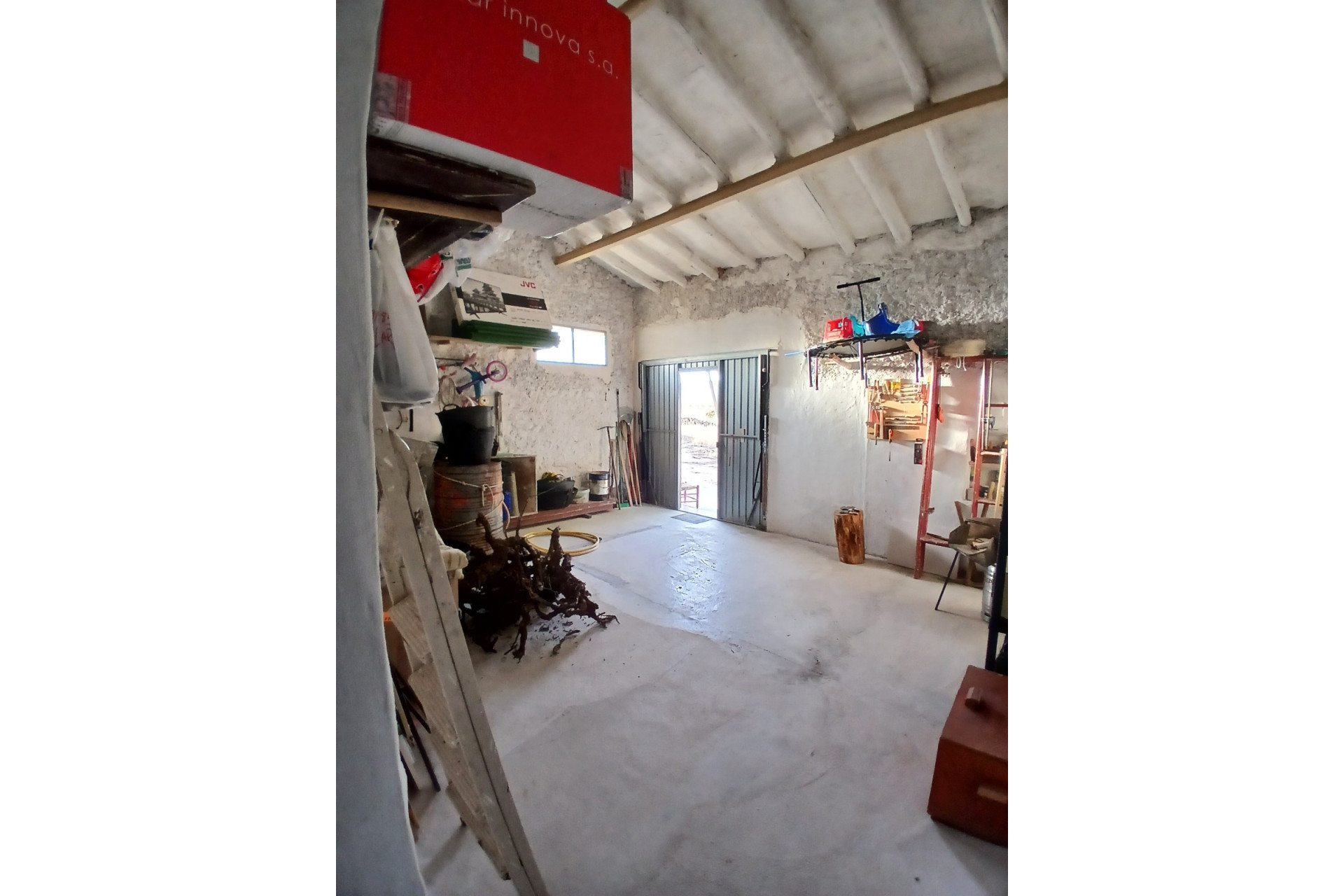 Resale - Finca / Country Property -
Yecla