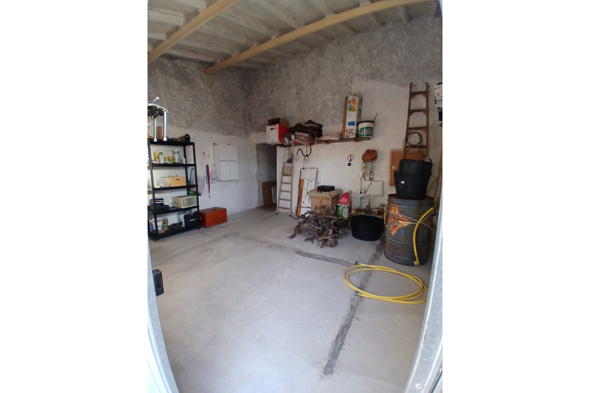 Resale - Finca / Country Property -
Yecla