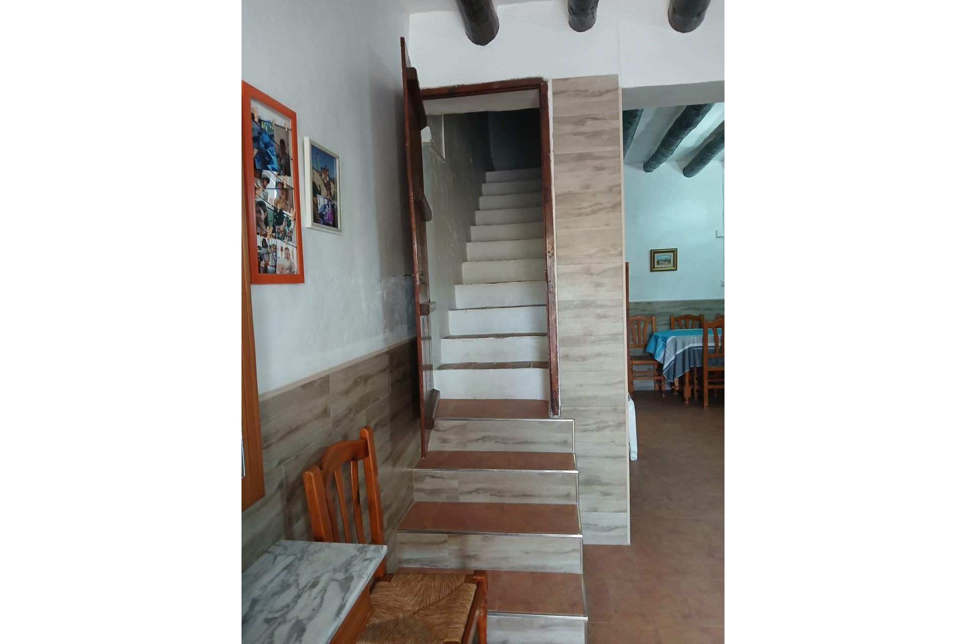 Resale - Finca / Country Property -
Yecla