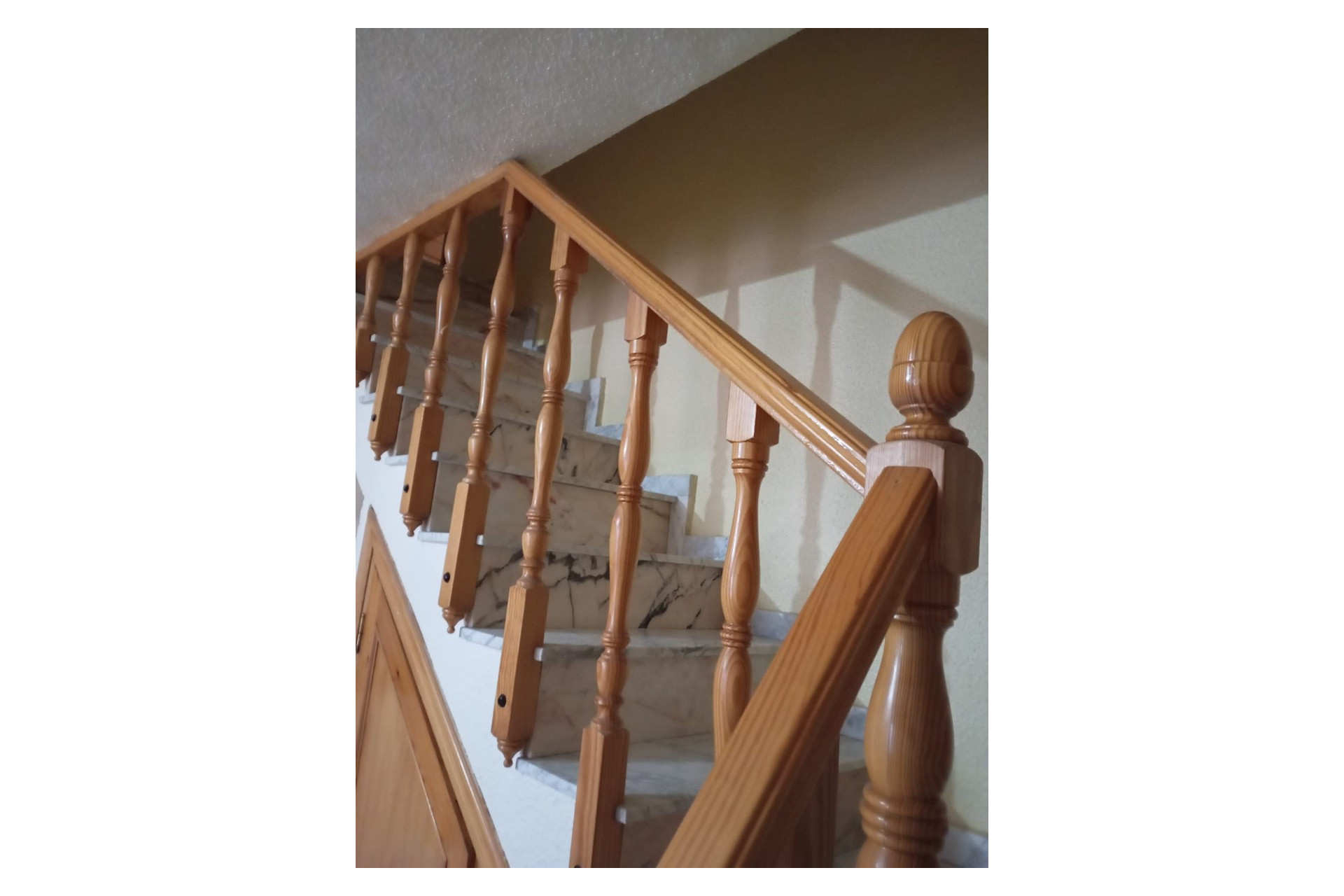 Resale - Finca / Country Property -
Yecla