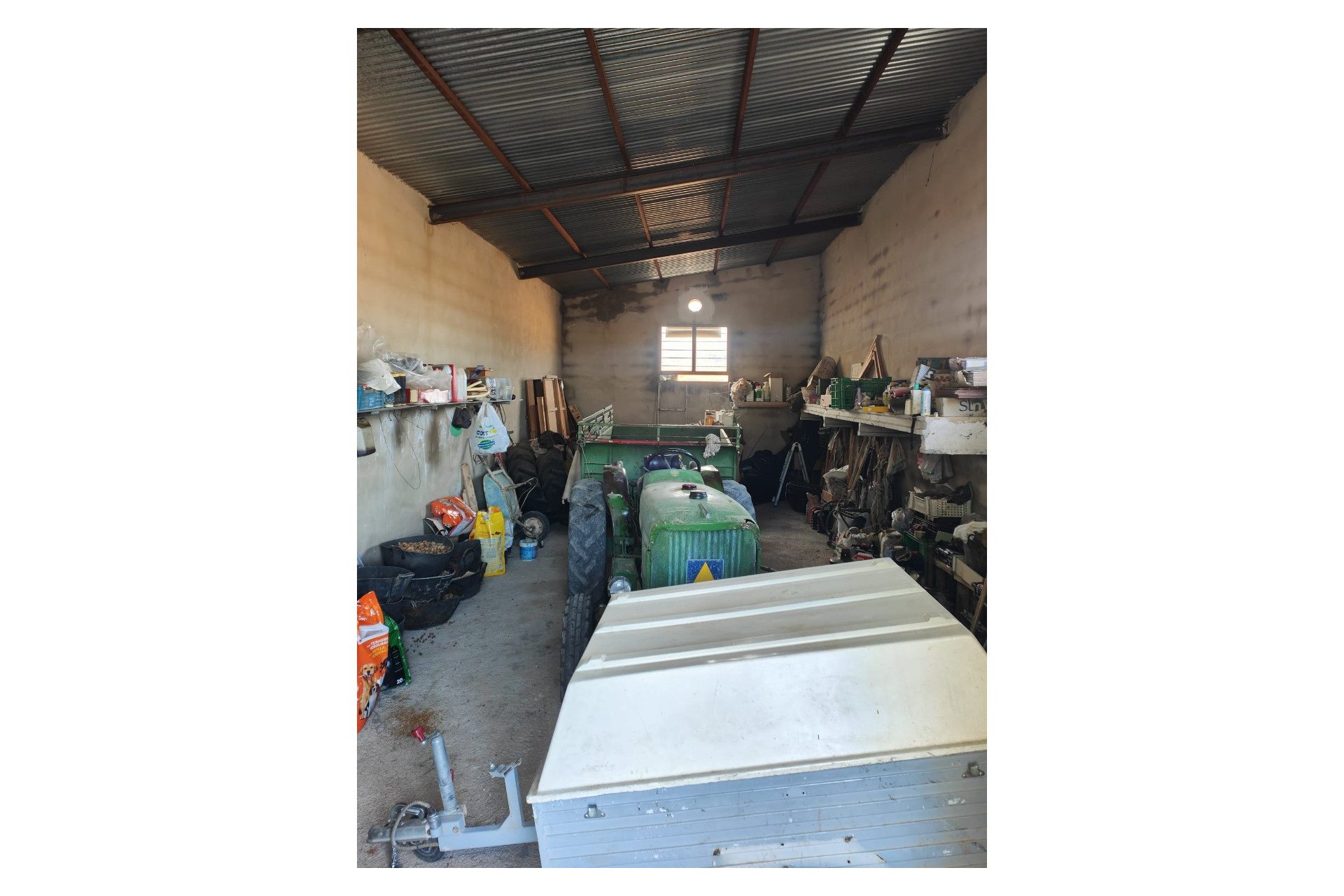 Resale - Finca / Country Property -
Yecla