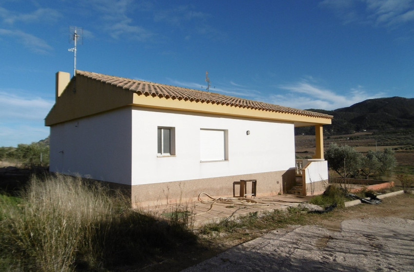 Resale - Finca / Country Property -
Yecla