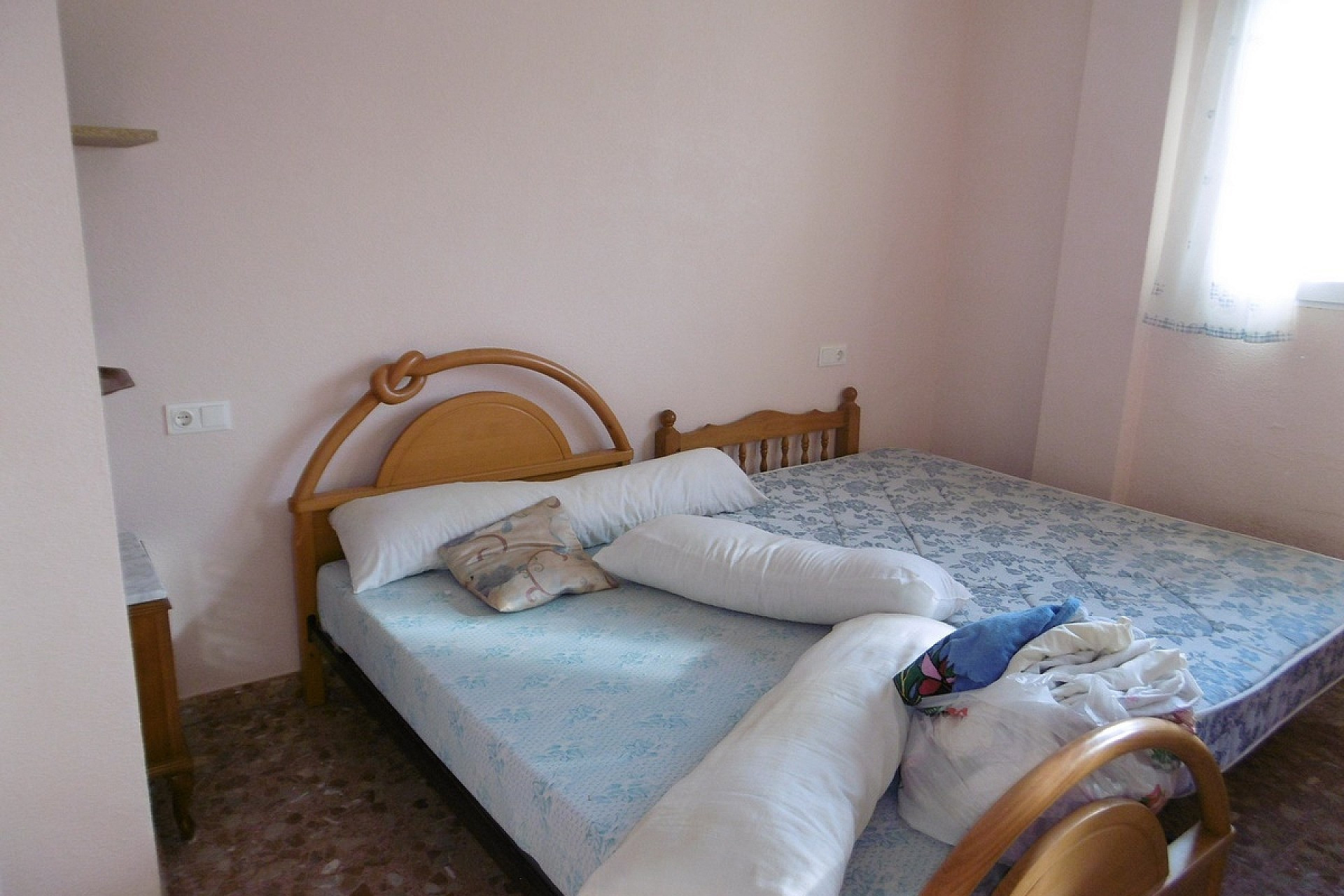 Resale - Finca / Country Property -
Yecla