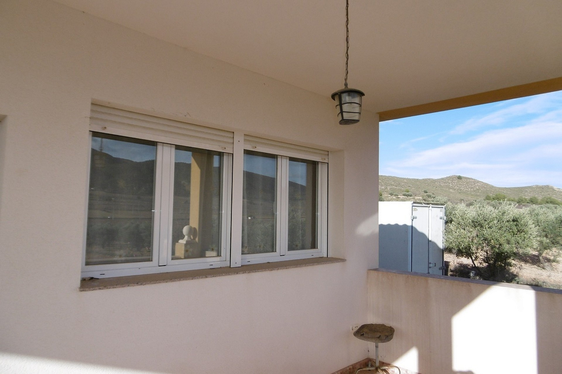 Resale - Finca / Country Property -
Yecla