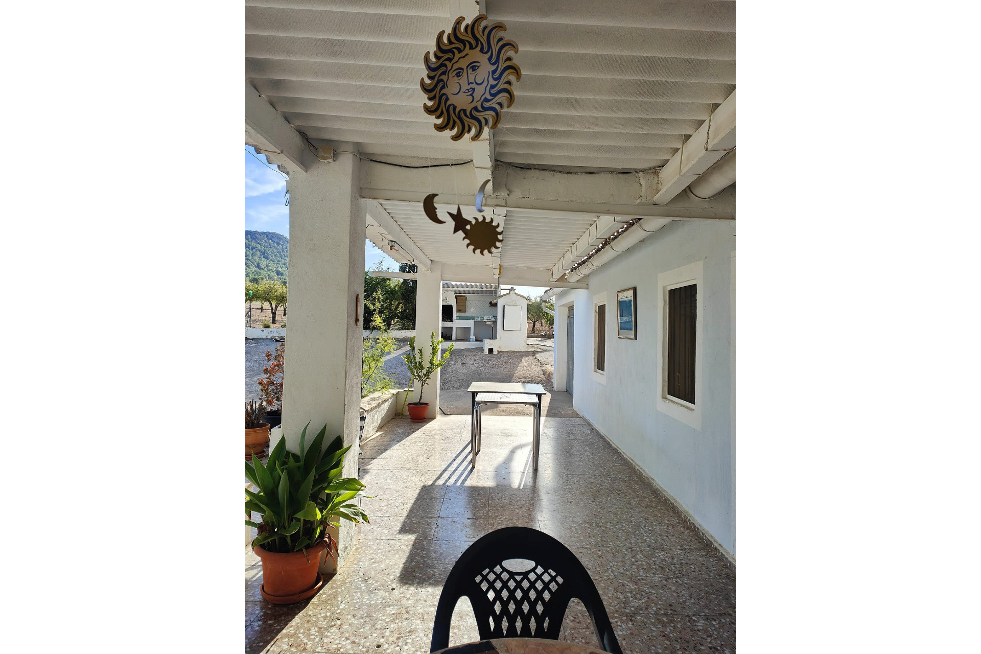 Resale - Finca / Country Property -
Yecla