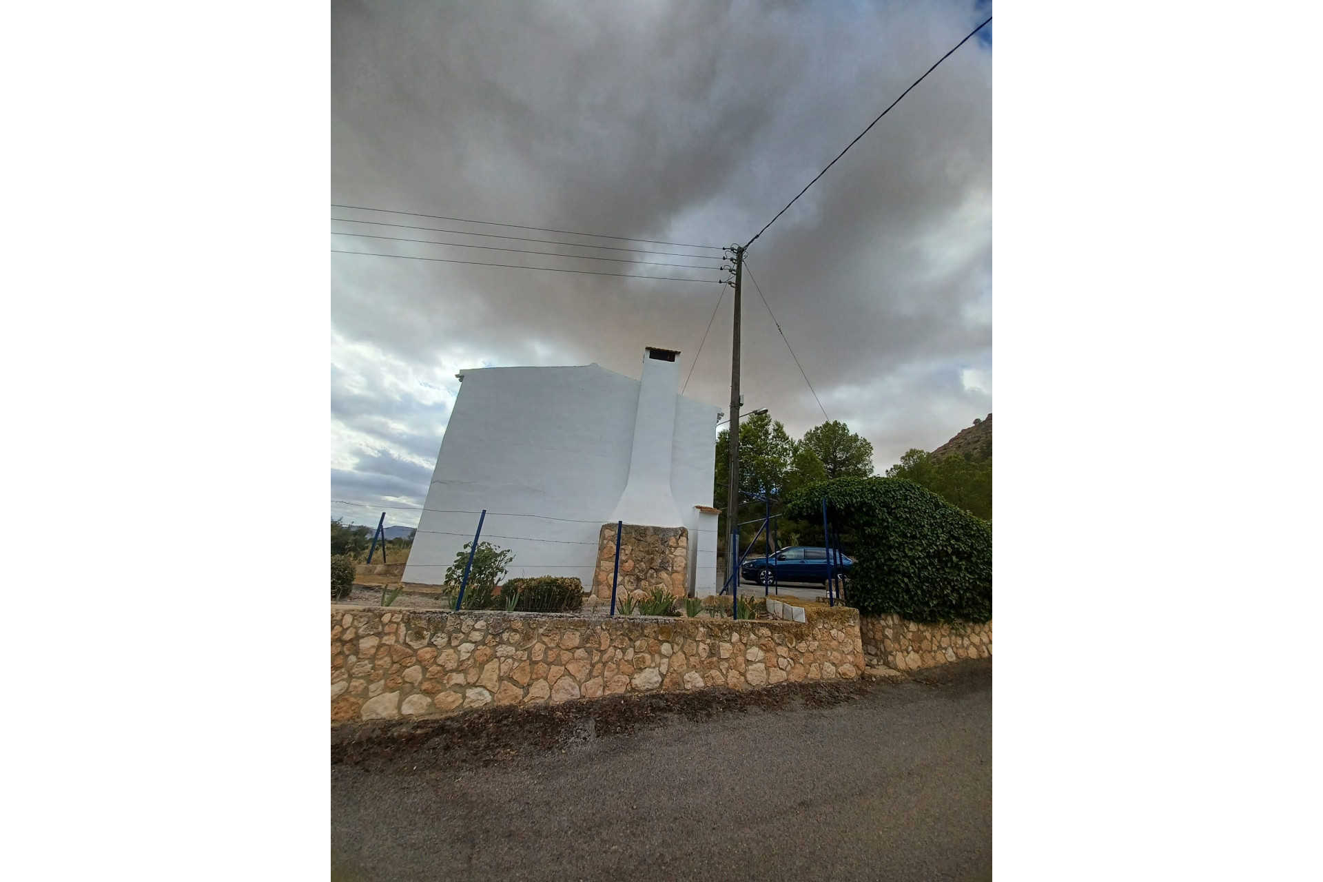 Resale - Finca / Country Property -
Yecla