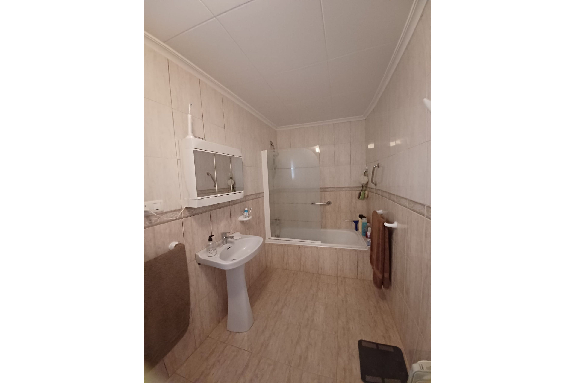 Resale - Finca / Country Property -
Yecla