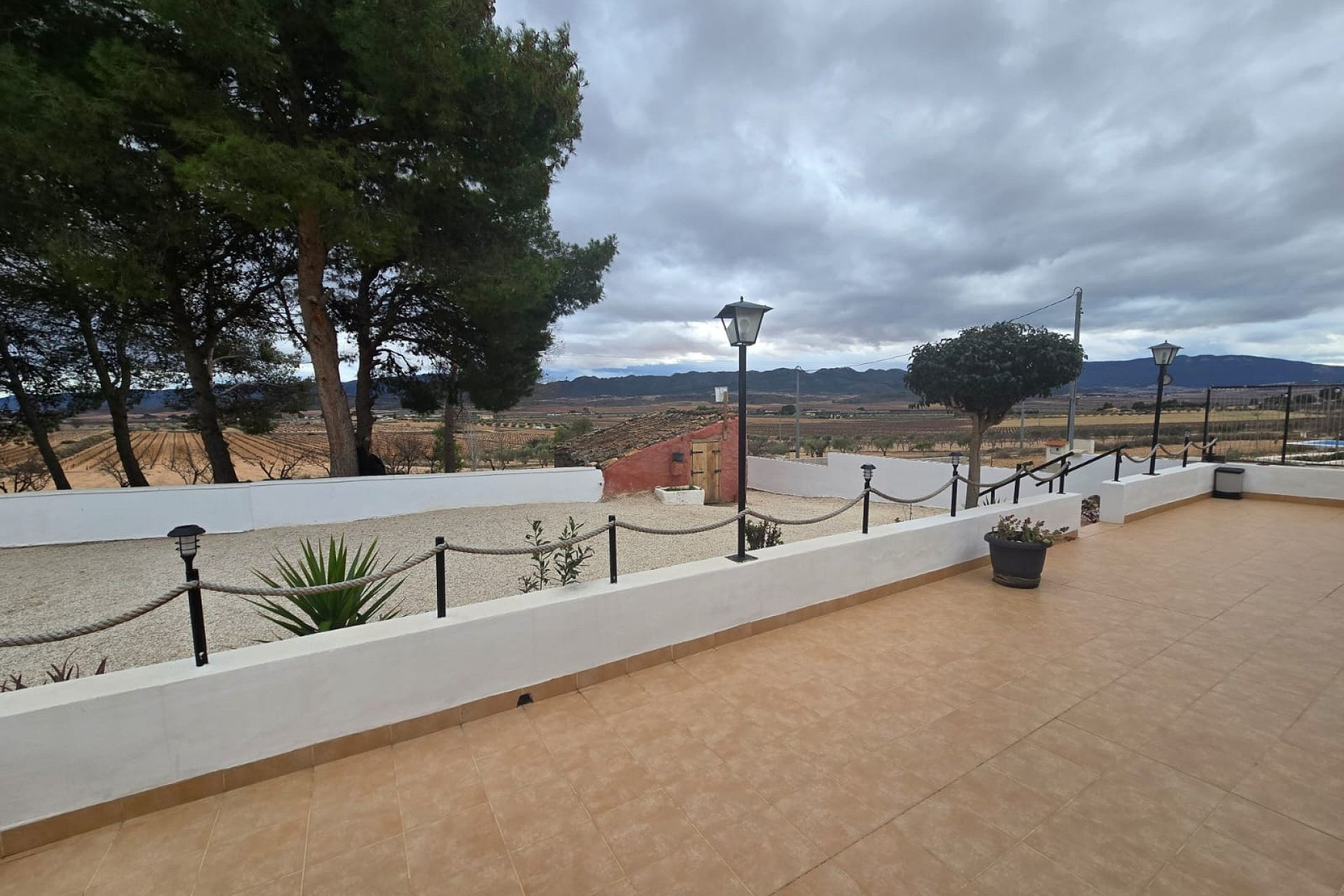 Resale - Finca - Country Property -
Yecla