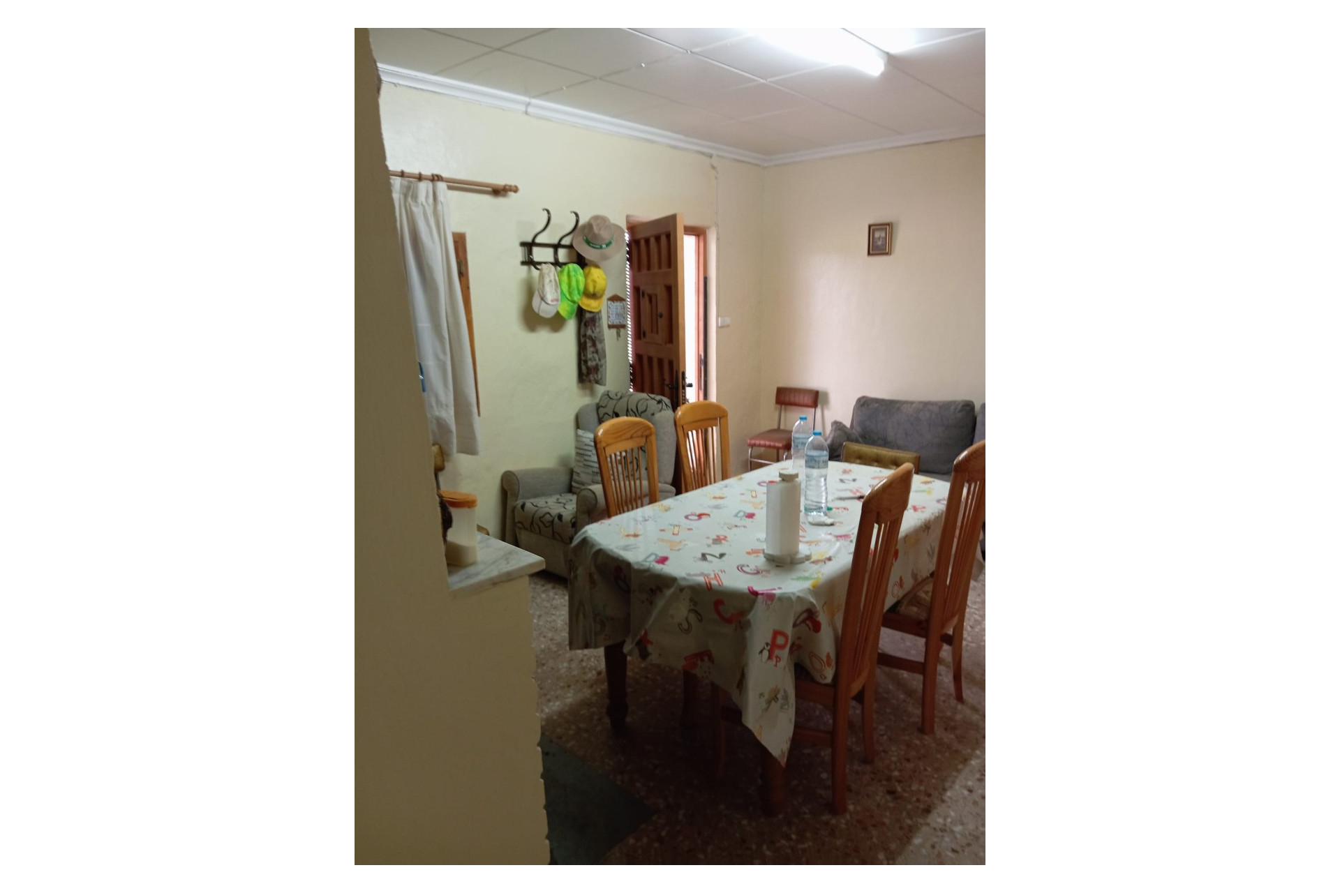 Resale - Finca - Country Property -
Yecla