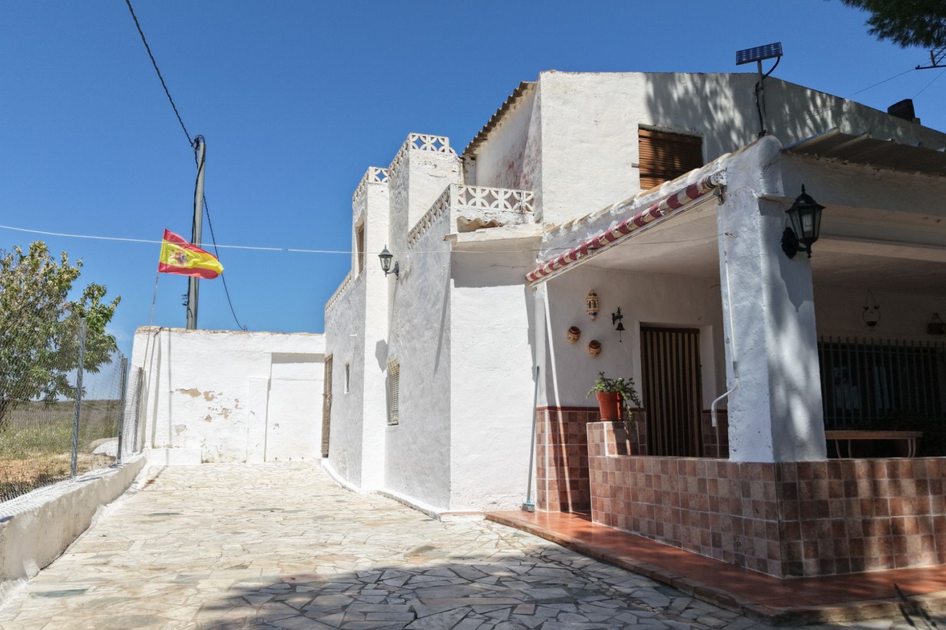 Resale - Finca - Country Property -
Yecla