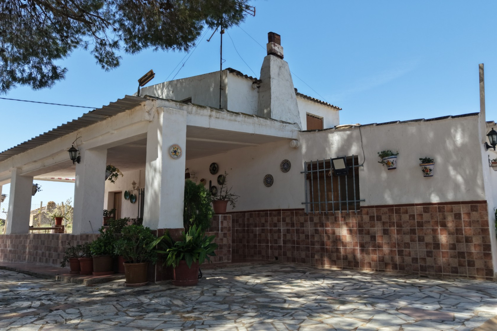 Resale - Finca - Country Property -
Yecla