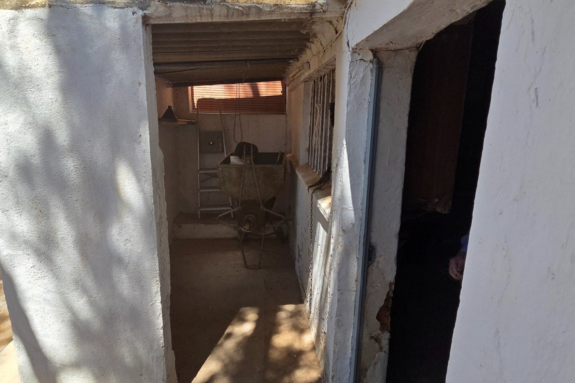 Resale - Finca - Country Property -
Yecla