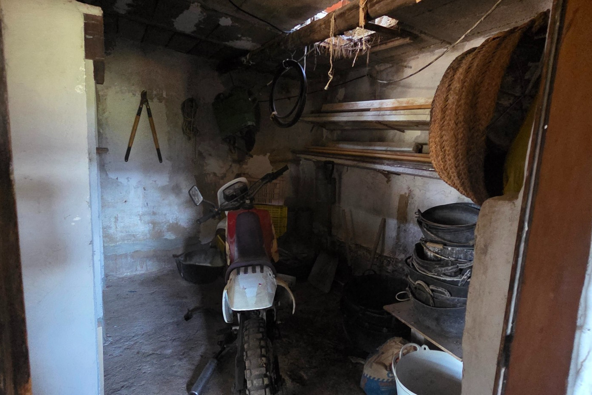 Resale - Finca - Country Property -
Yecla