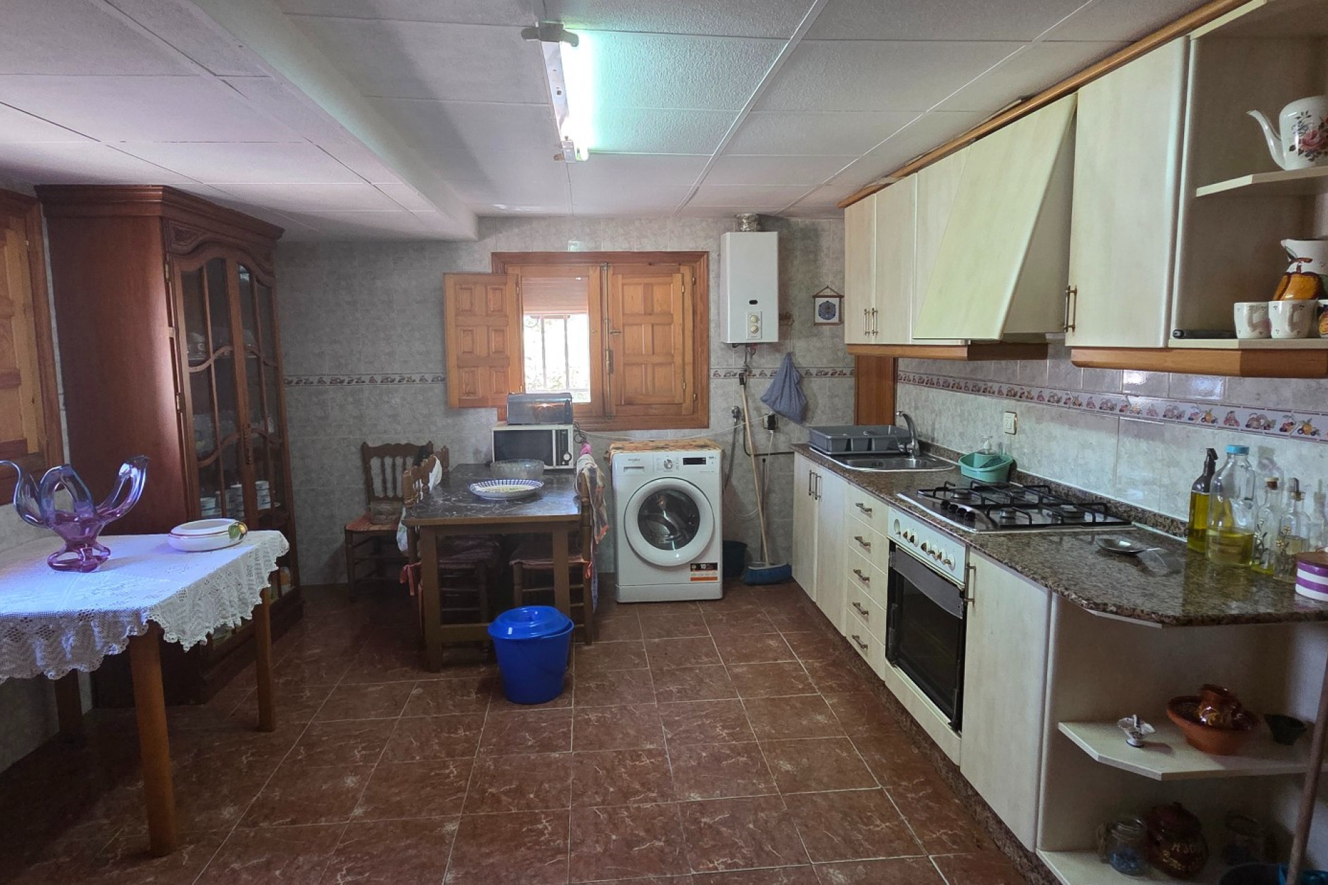 Resale - Finca - Country Property -
Yecla