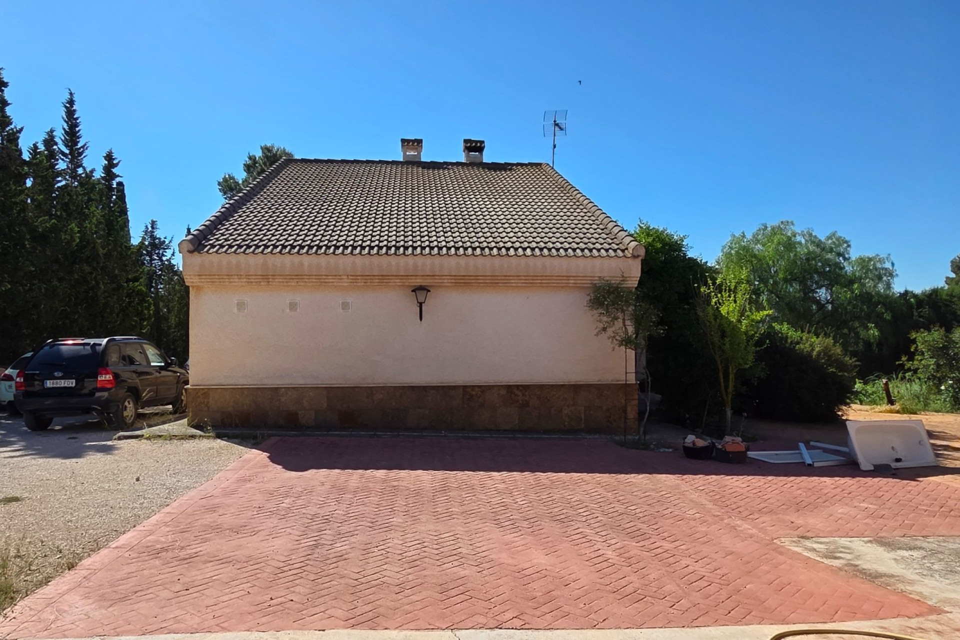 Resale - Finca - Country Property -
Yecla