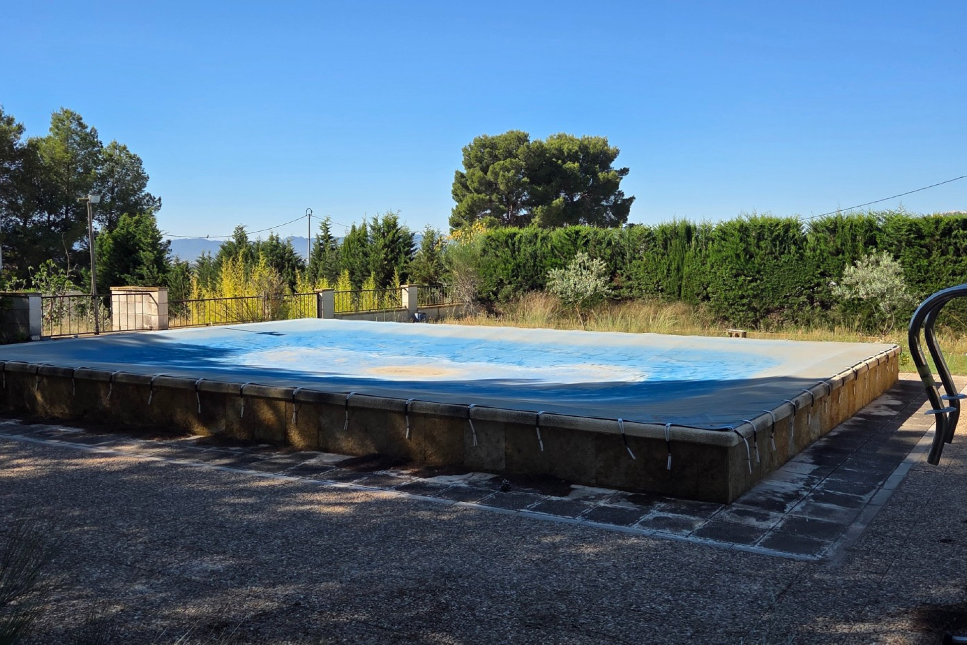 Resale - Finca - Country Property -
Yecla