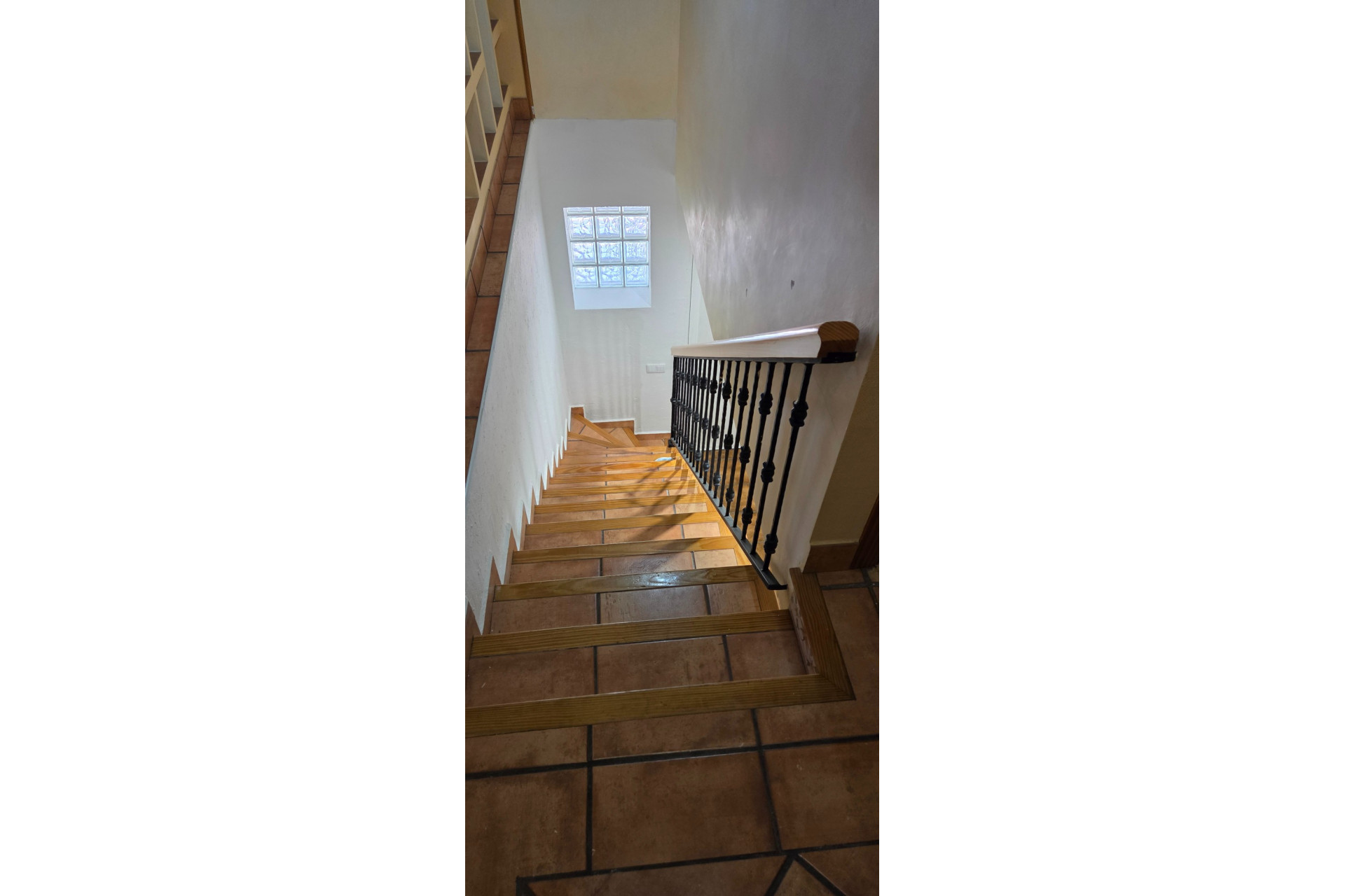 Resale - Finca - Country Property -
Yecla