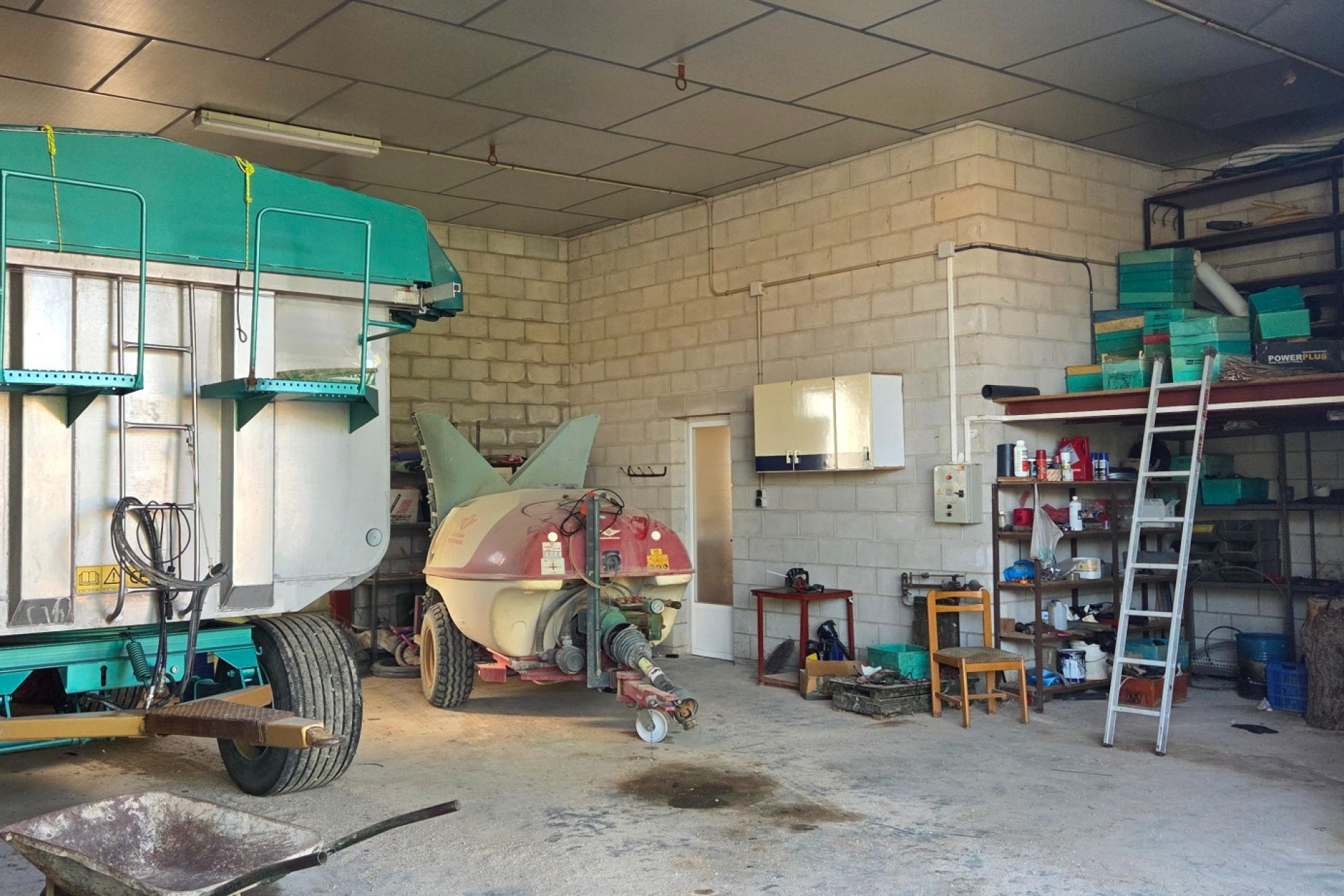 Resale - Finca - Country Property -
Yecla
